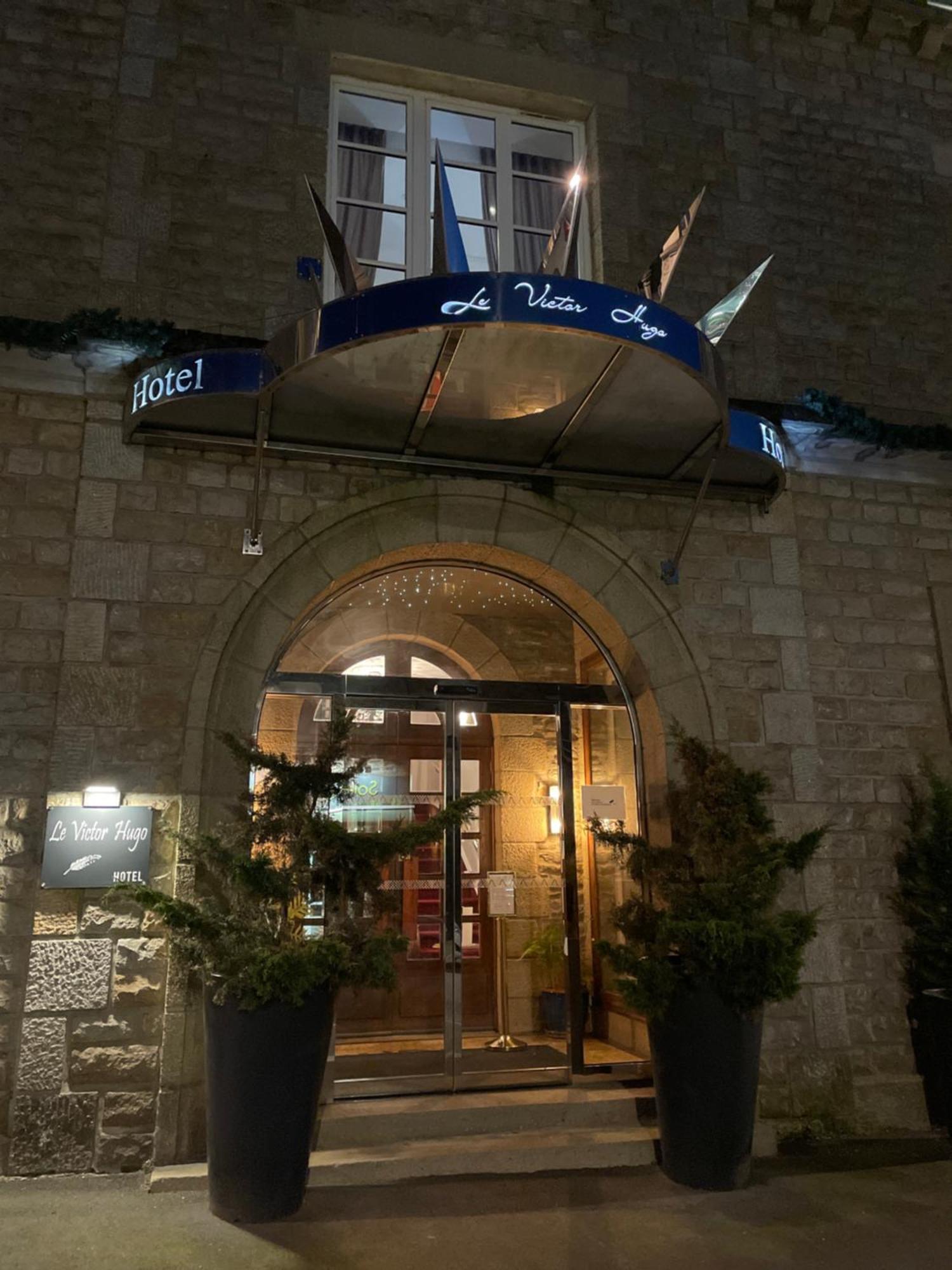 Hotel Victor Hugo Pontorson Esterno foto