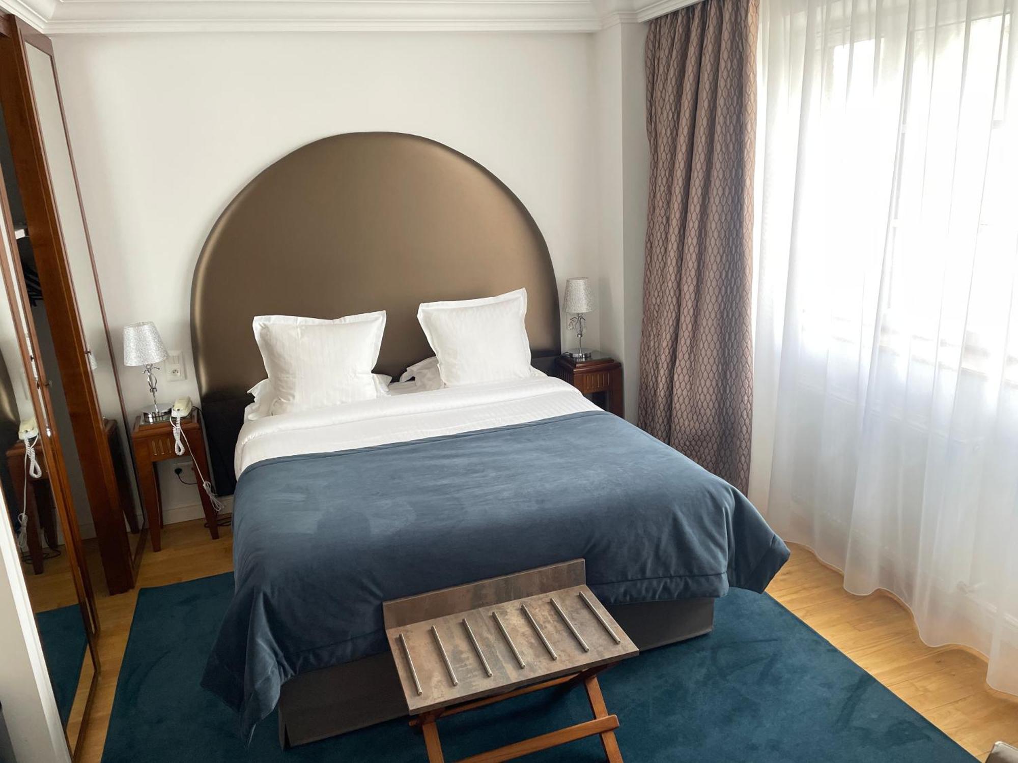 Hotel Victor Hugo Pontorson Esterno foto